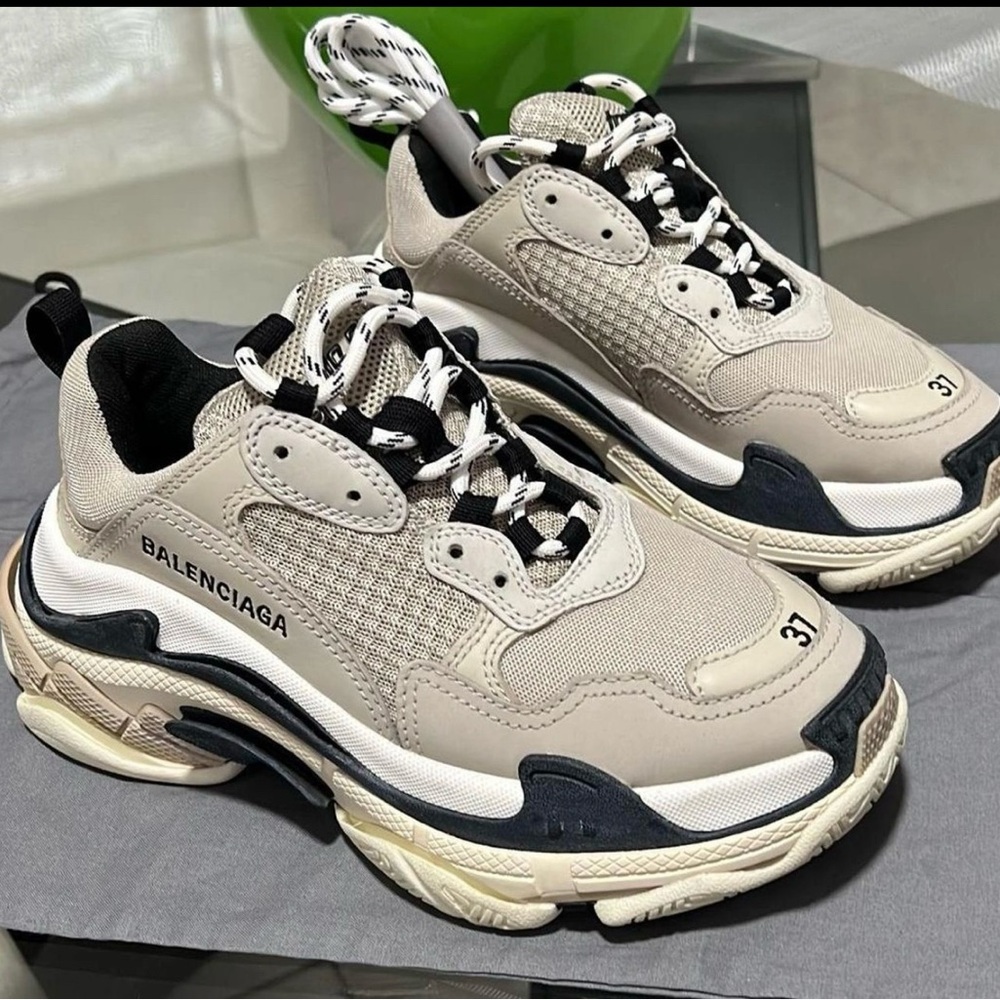Balenciaga Men's Beige Sneakers - Picture 2 of 3